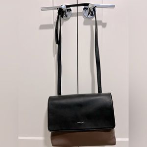 Beautiful Matt & Nat purse